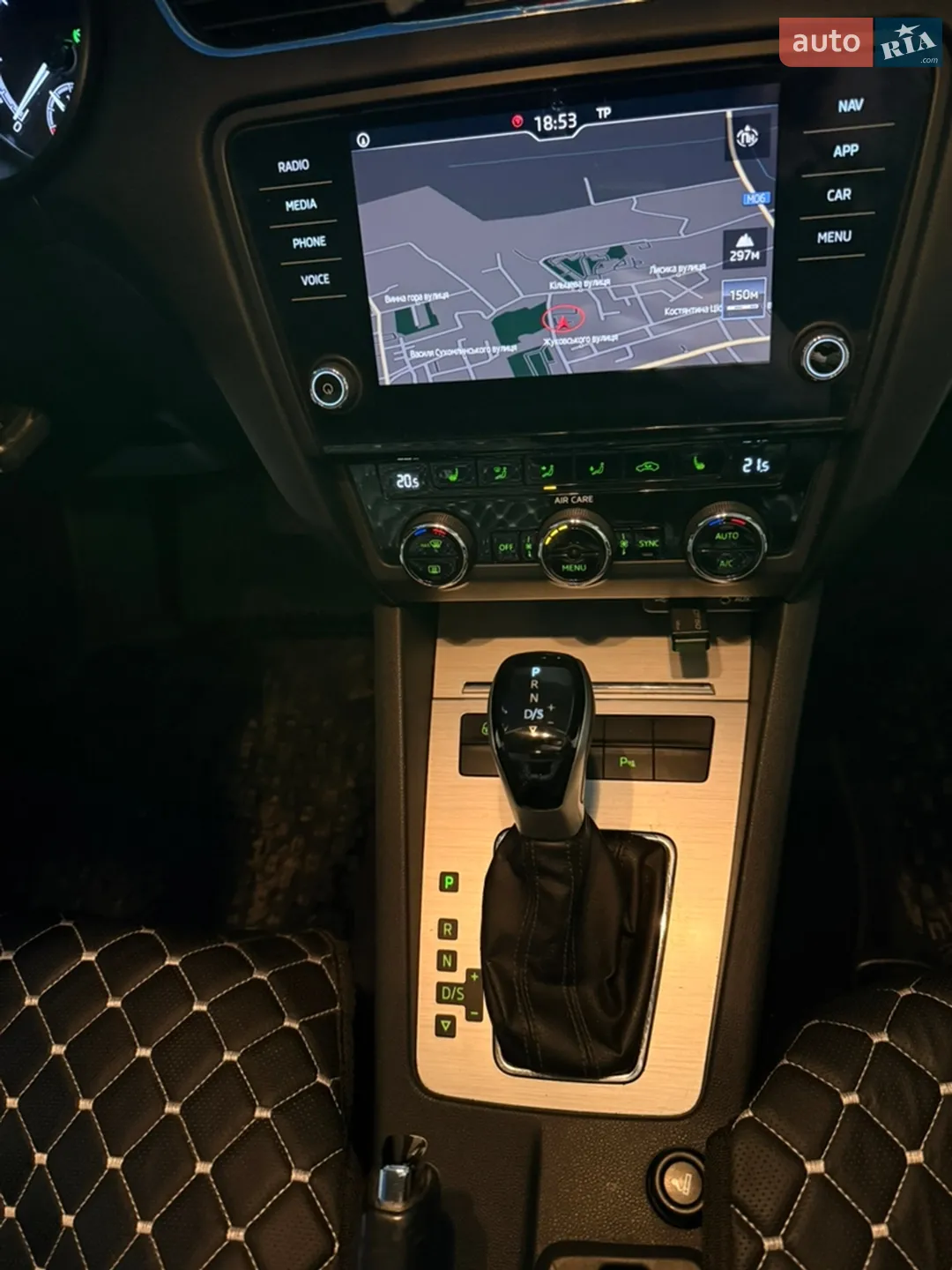 2017 Skoda Octavia - мініатюра 8