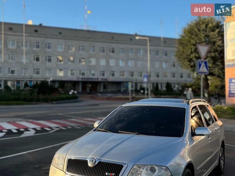 2008 Skoda Octavia, VIN TMBUH61Z982132846:plate — фото 1 (autoria)