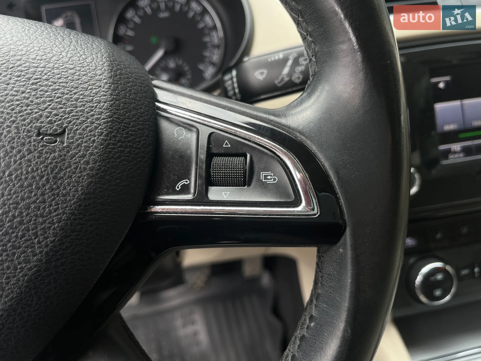 2015 Skoda Octavia - мініатюра 18