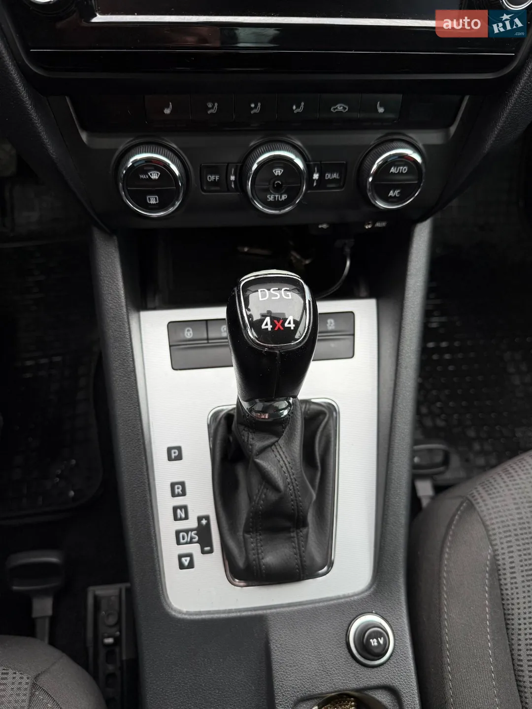 2014 Skoda Octavia - мініатюра 24
