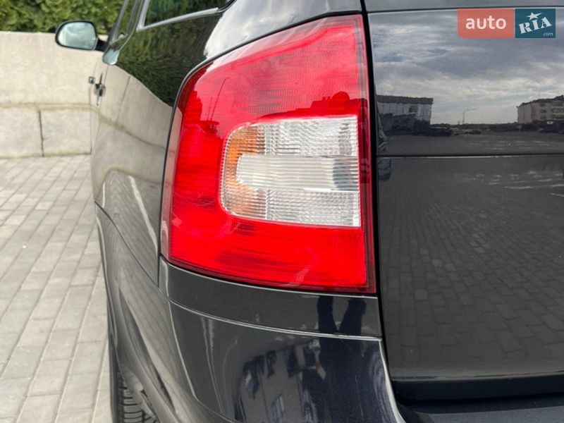Универсал Skoda Octavia 2012 в Ровно
