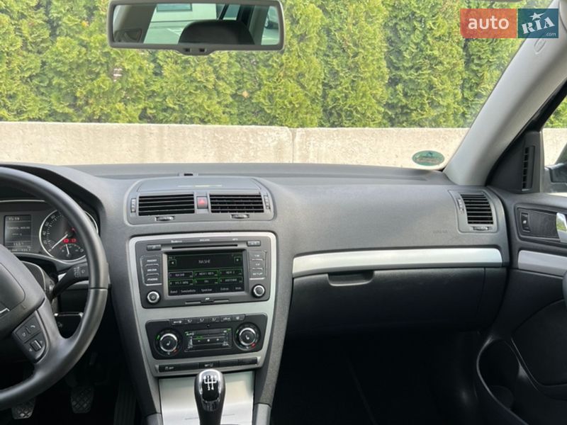 Универсал Skoda Octavia 2012 в Ровно