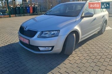 Універсал Skoda Octavia 2015 в Володимирі
