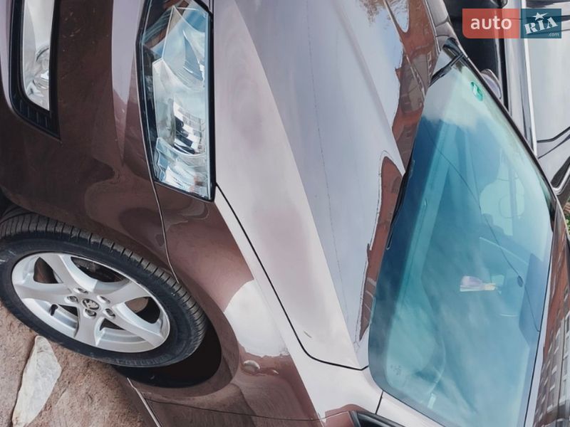 Універсал Skoda Octavia 2014 в Ромнах