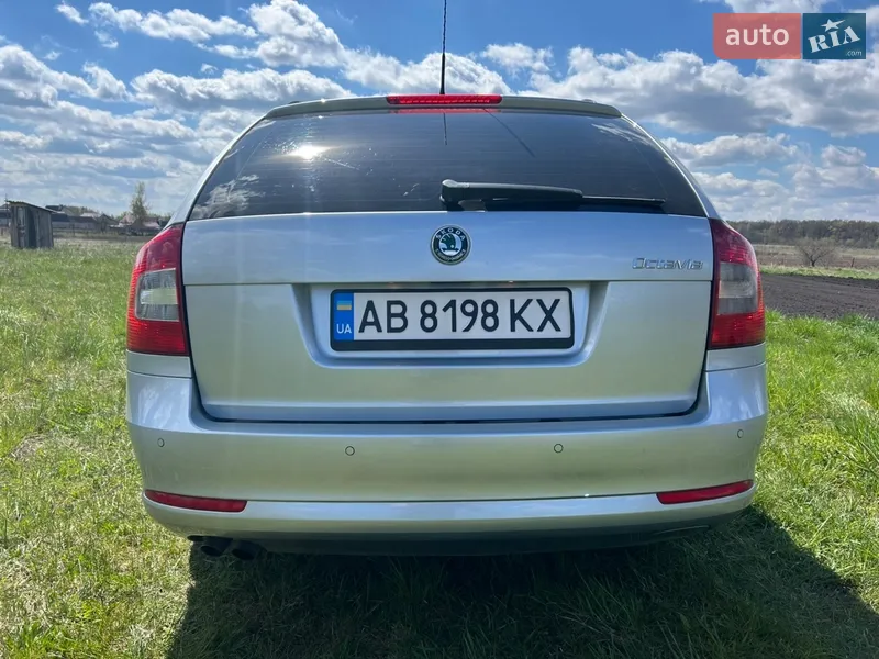 Skoda Octavia 2010 VIN TMBGJ61Z0B8015999 фото оголошення 5 з 63