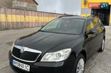 Універсал Skoda Octavia 2009 в Звягелі