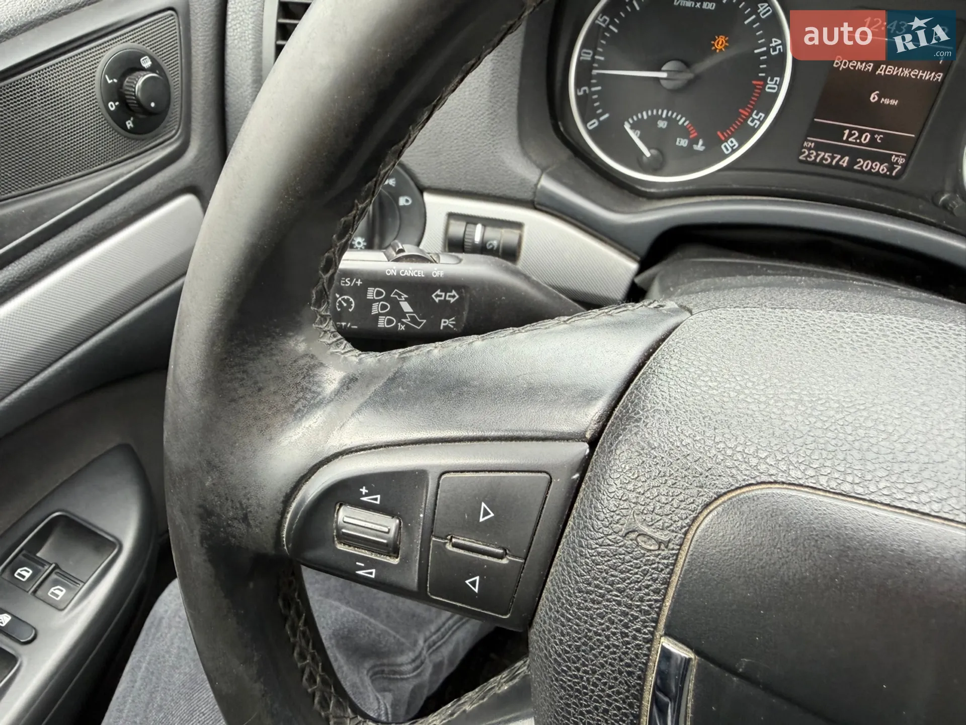 2011 Skoda Octavia - мініатюра 18