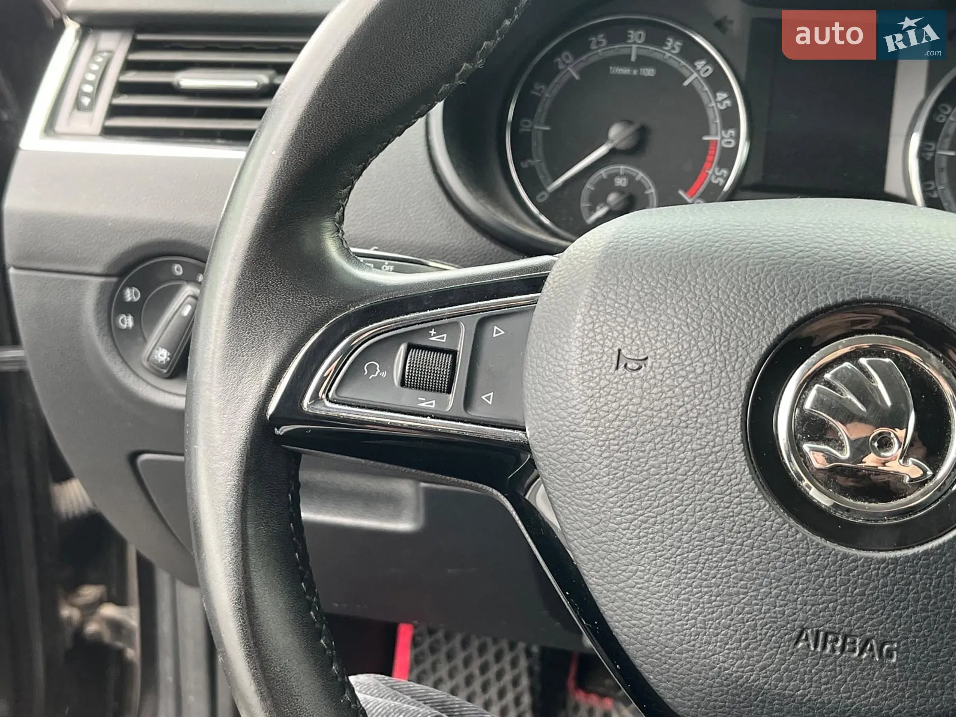 2017 Skoda Octavia - мініатюра 27