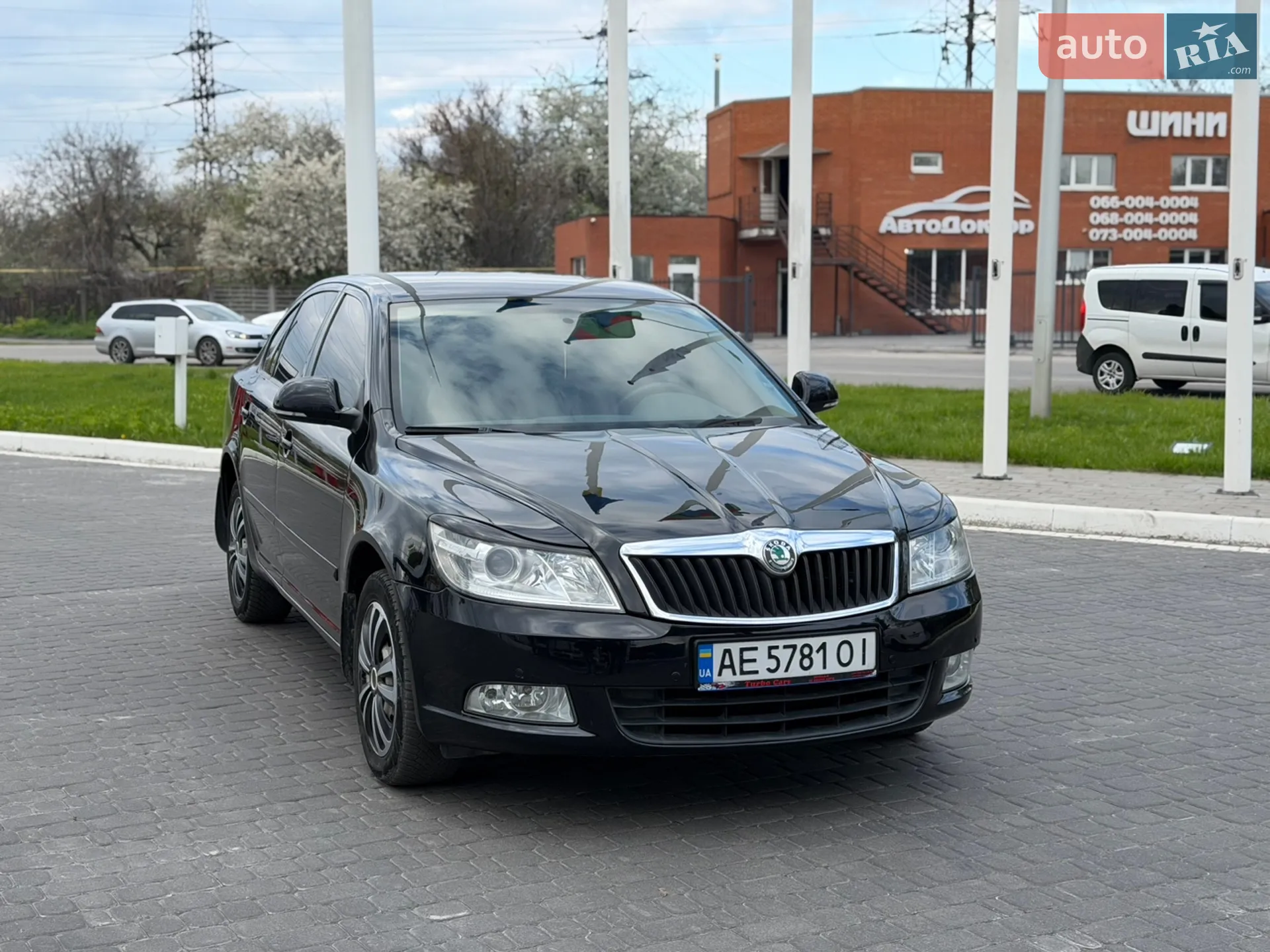 2011 Skoda Octavia - фото 1