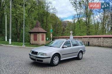 Универсал Skoda Octavia 2009 в Черновцах