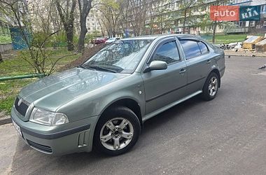 Лифтбек Skoda Octavia 2001 в Киеве