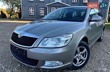 Универсал Skoda Octavia 2012 в Камне-Каширском