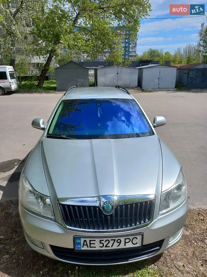 2010 Skoda Octavia - мініатюра 18