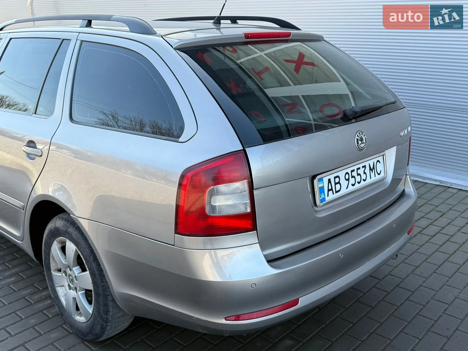 2010 Skoda Octavia - мініатюра 13