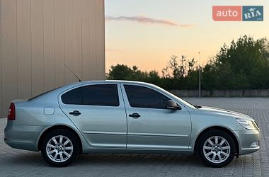 Ліфтбек Skoda Octavia 2012 в Ужгороді