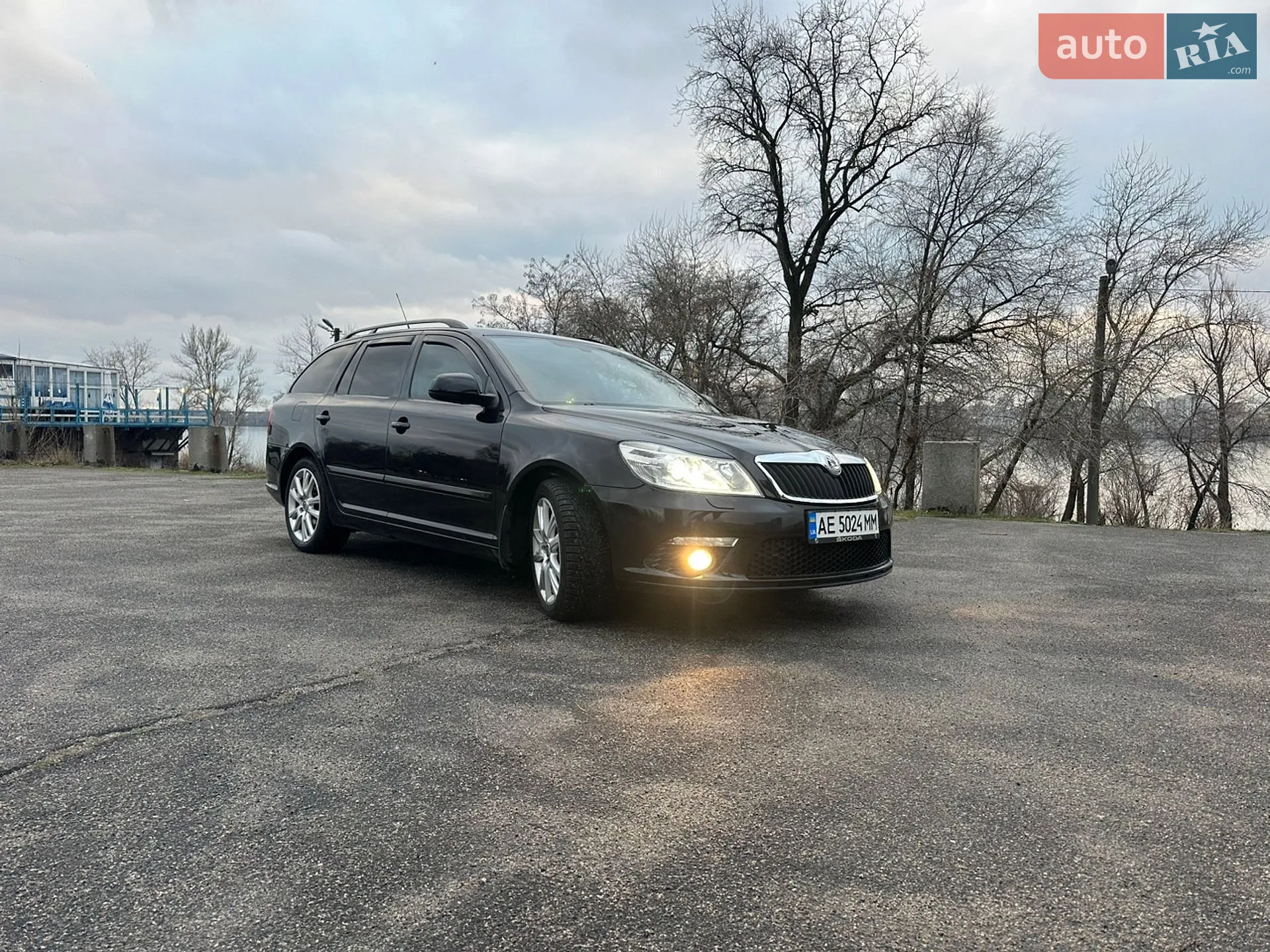 Skoda Octavia 2009 VIN TMBUH61Z4A2053008 фото оголошення 3 з 17