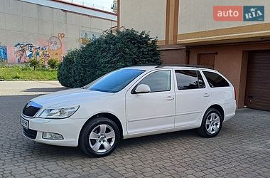 Универсал Skoda Octavia 2012 в Ужгороде