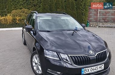Универсал Skoda Octavia 2017 в Хмельницком