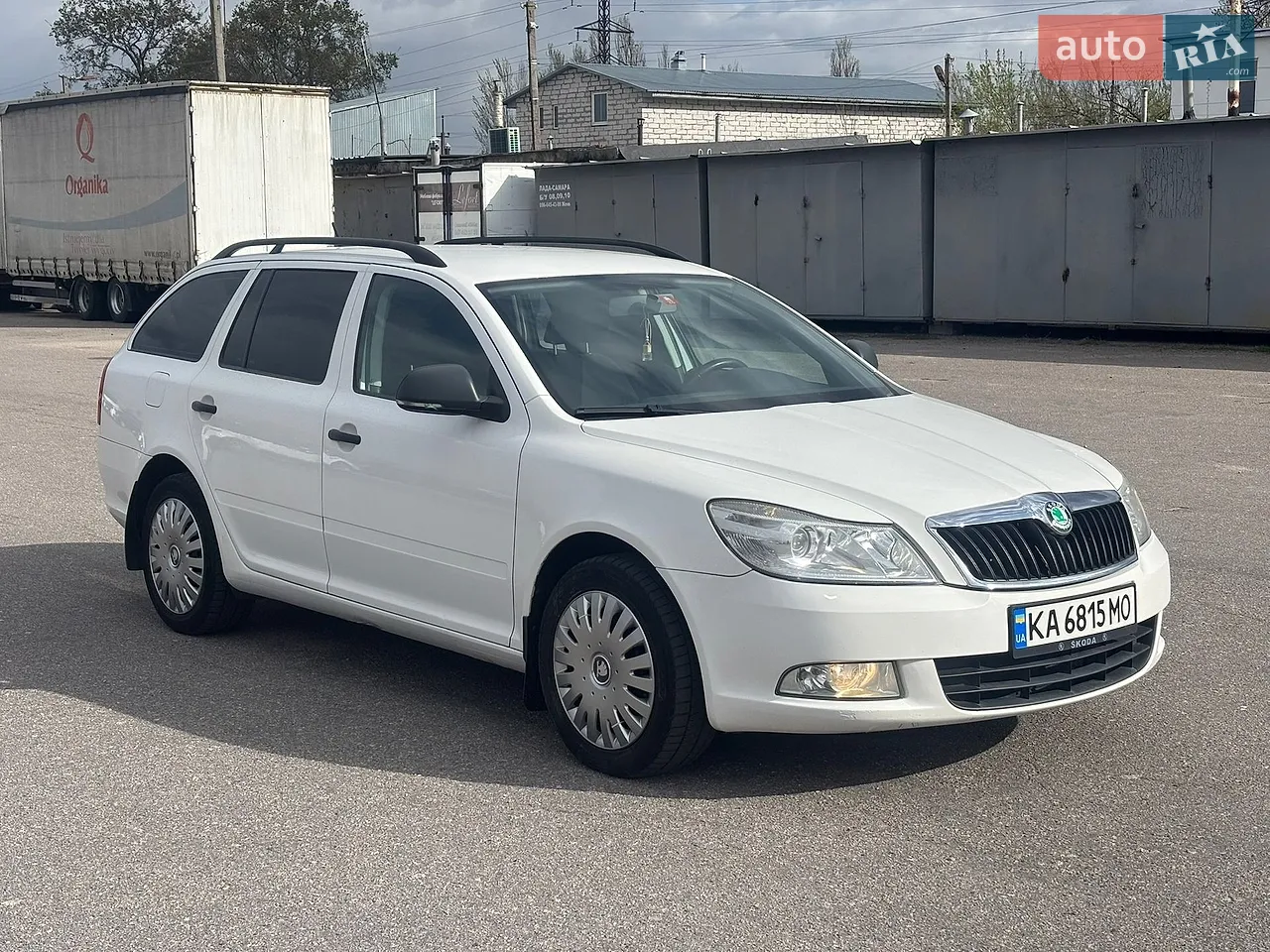 2010 Skoda Octavia - мініатюра 30
