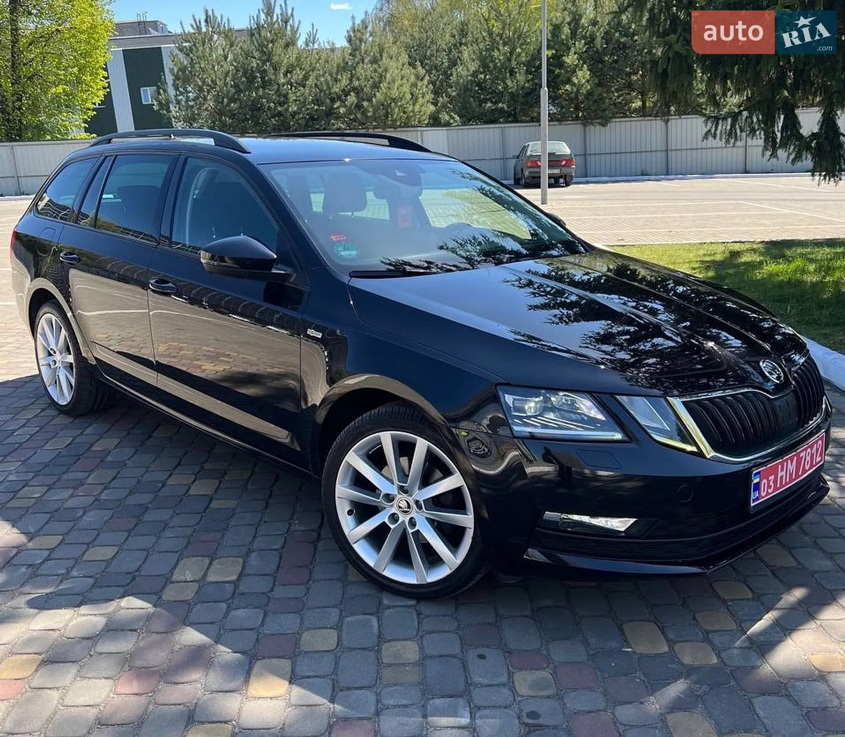 2019 Skoda Octavia - фото 1