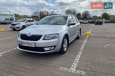 Универсал Skoda Octavia 2015 в Житомире