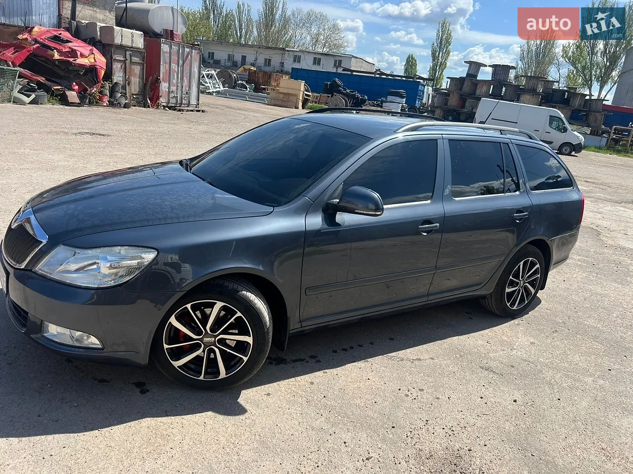 2010 Skoda Octavia - мініатюра 21