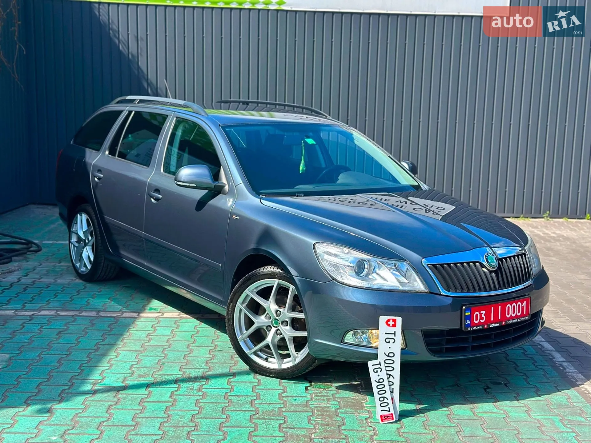 2011 Skoda Octavia - мініатюра 2