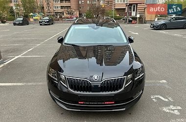Универсал Skoda Octavia 2019 в Киеве