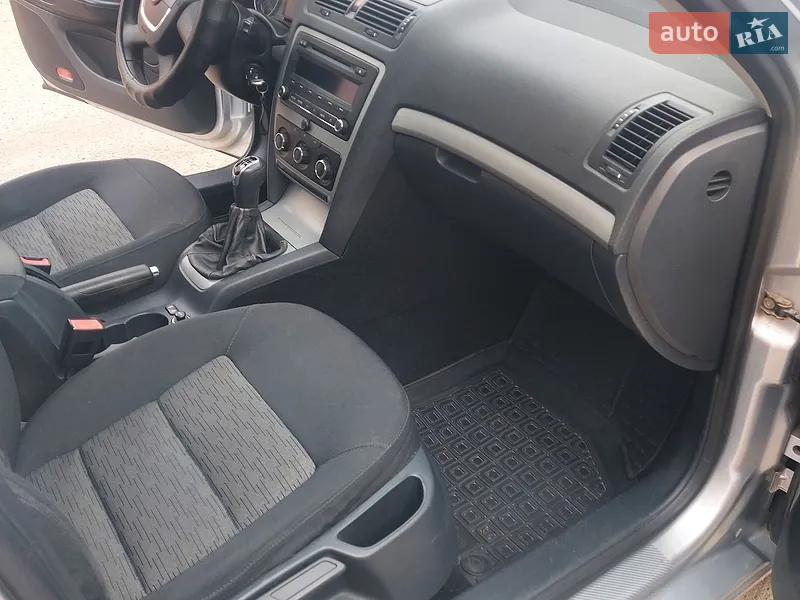 Skoda Octavia 2011 VIN TMBHT61Z6C2116483 фото оголошення 12 з 54