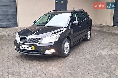 Универсал Skoda Octavia 2011 в Калуше