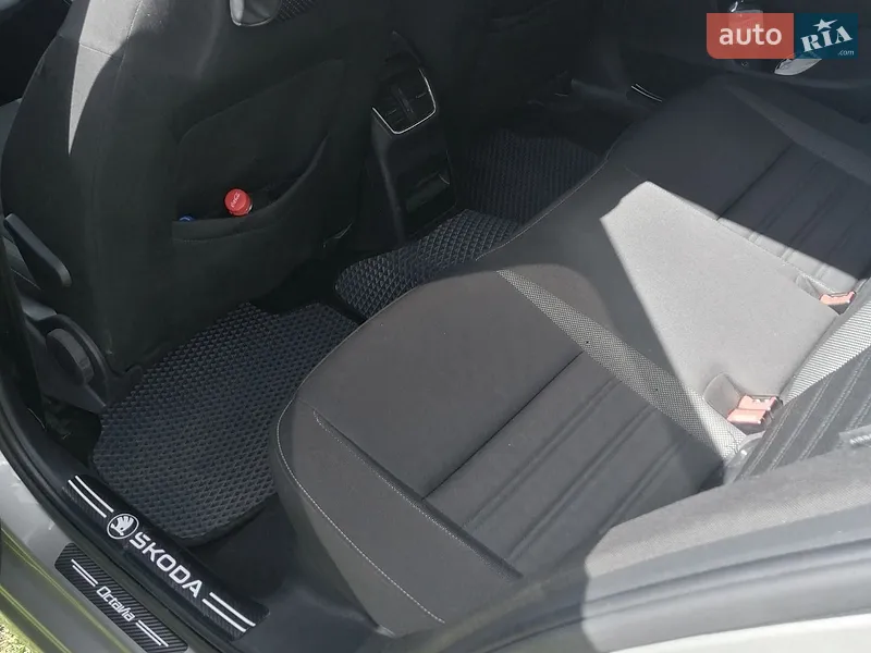 Skoda Octavia 2017 VIN TMBJG9NE2J0036136 фото оголошення 11 з 56