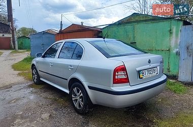 Лифтбек Skoda Octavia 2004 в Полтаве