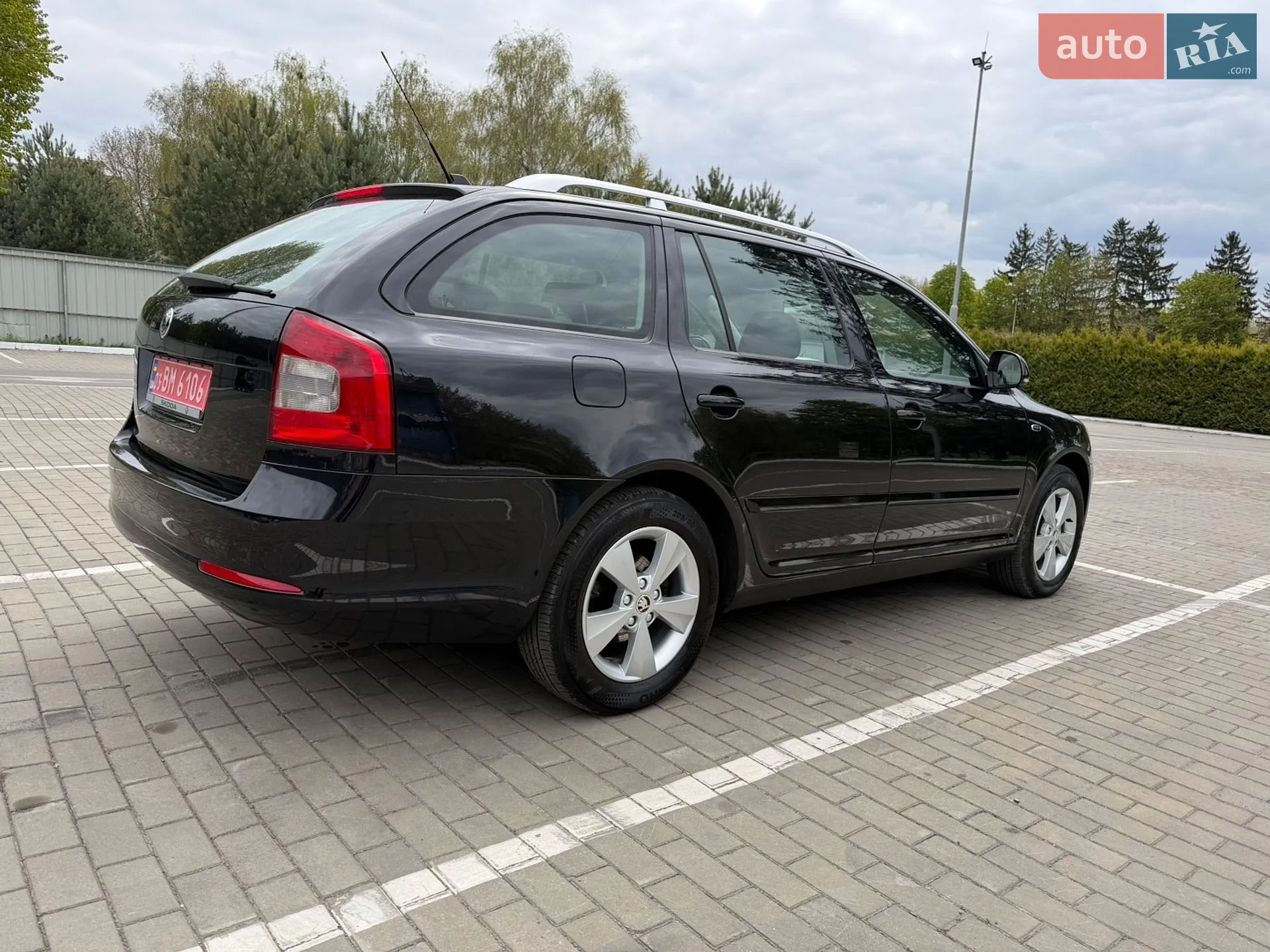 2010 Skoda Octavia - мініатюра 17