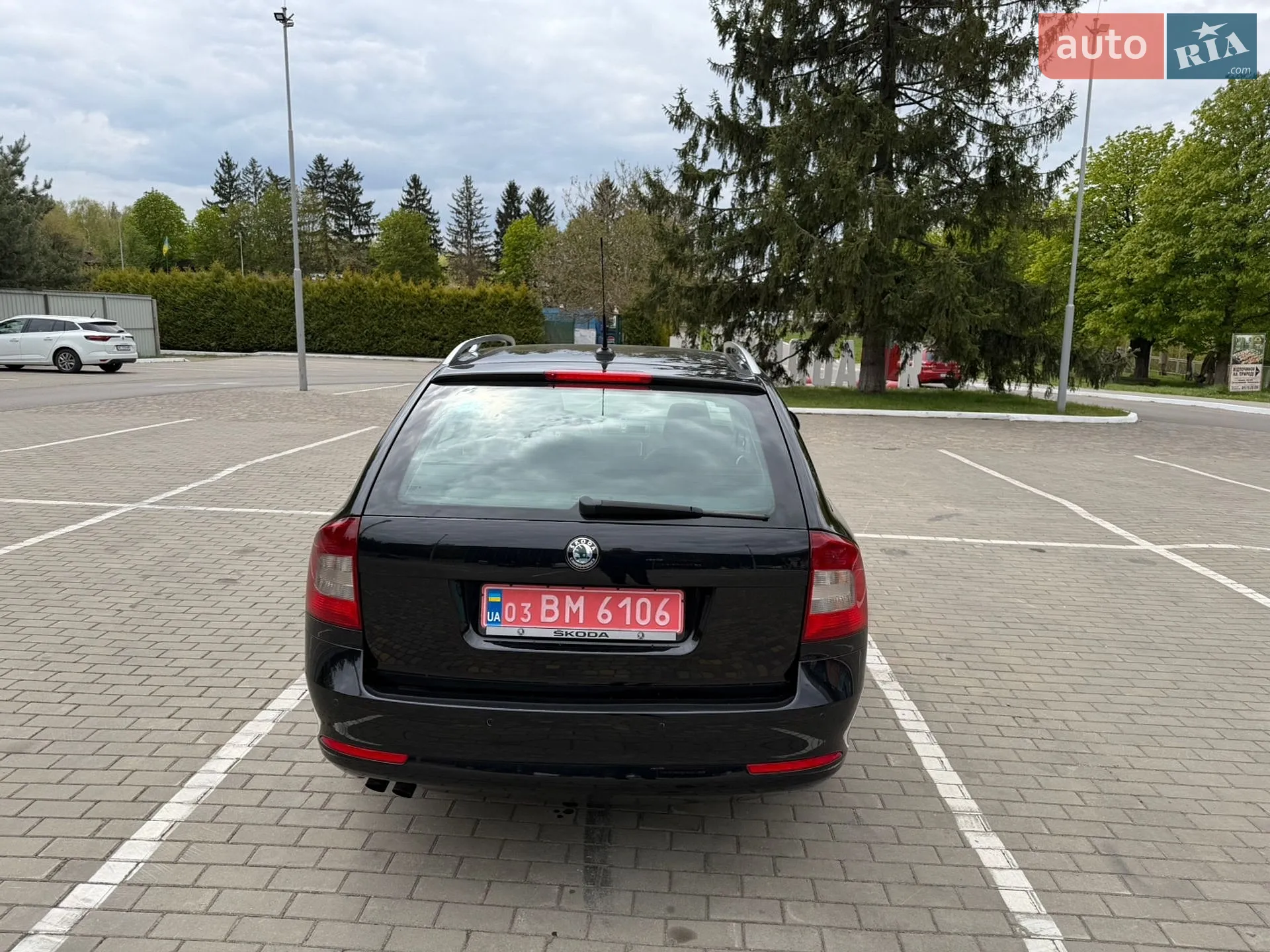 2010 Skoda Octavia - мініатюра 20