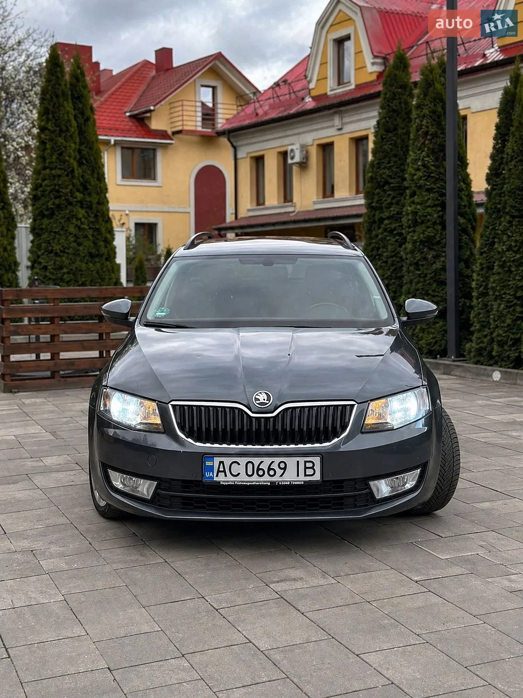 2016 Skoda Octavia - мініатюра 2