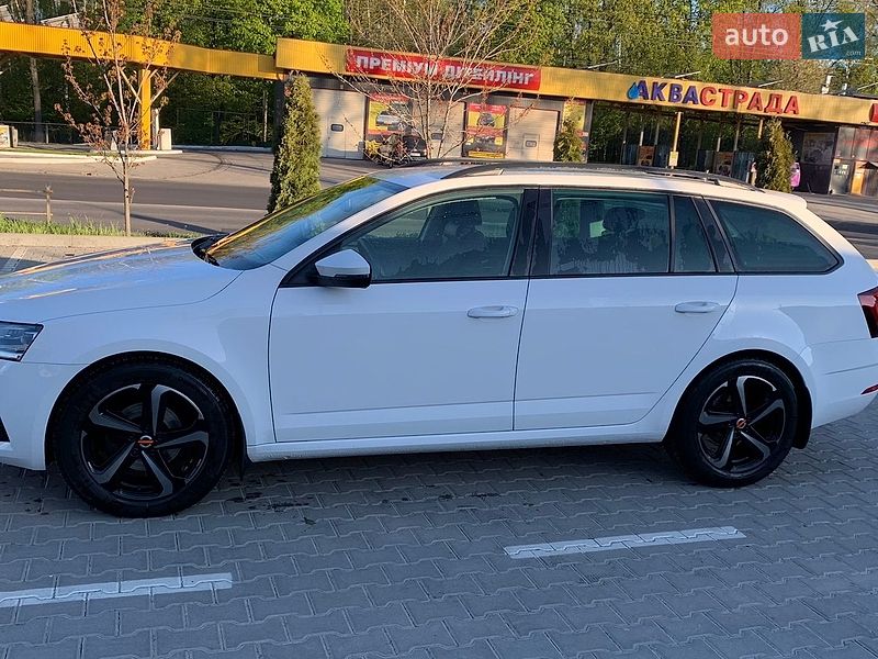 Універсал Skoda Octavia 2019 в Тернополі
