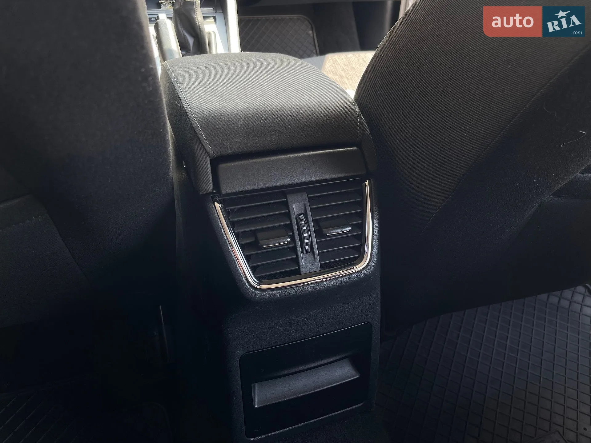 2015 Skoda Octavia - мініатюра 65
