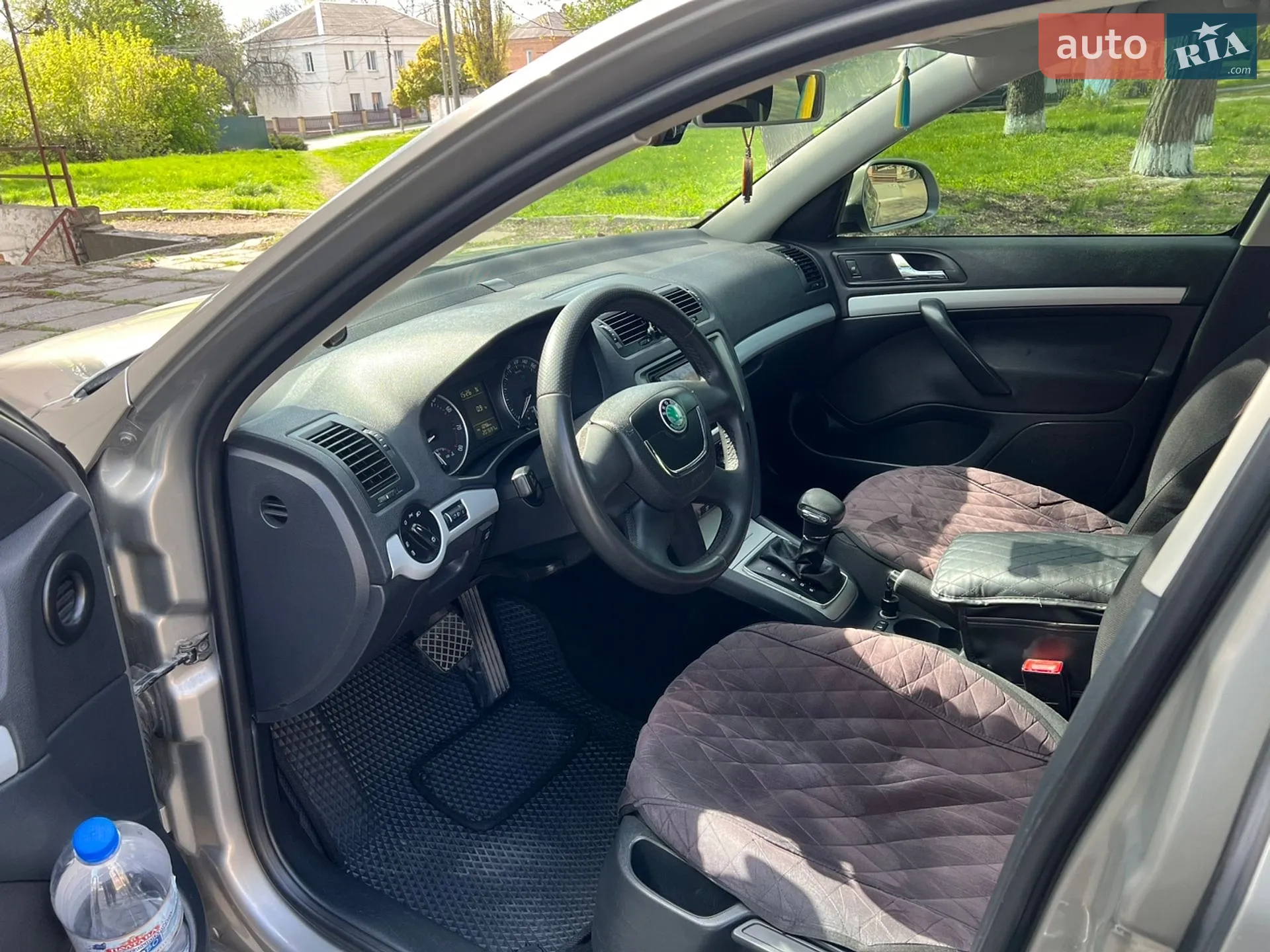 2010 Skoda Octavia - мініатюра 27