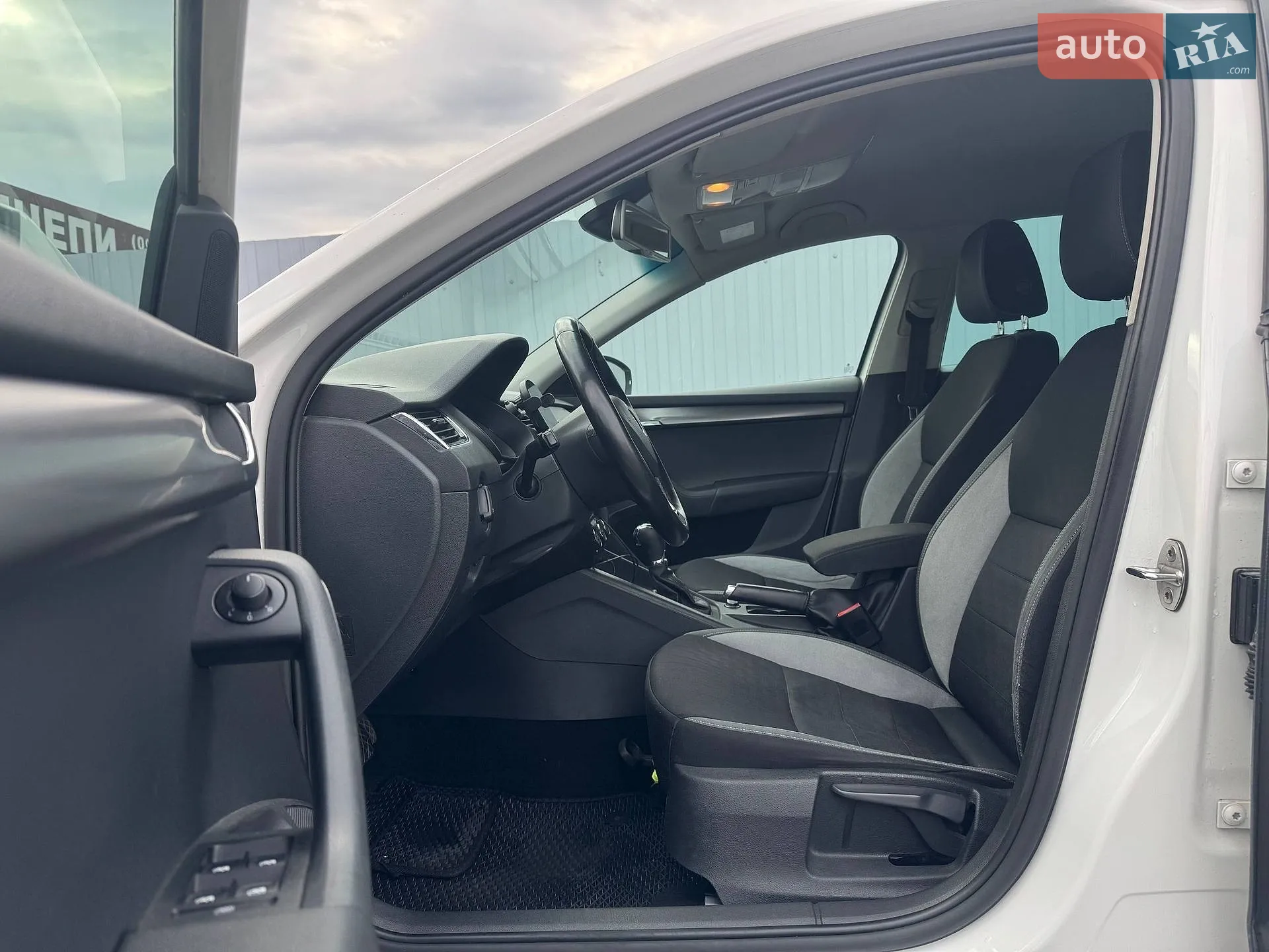 2016 Skoda Octavia - мініатюра 9