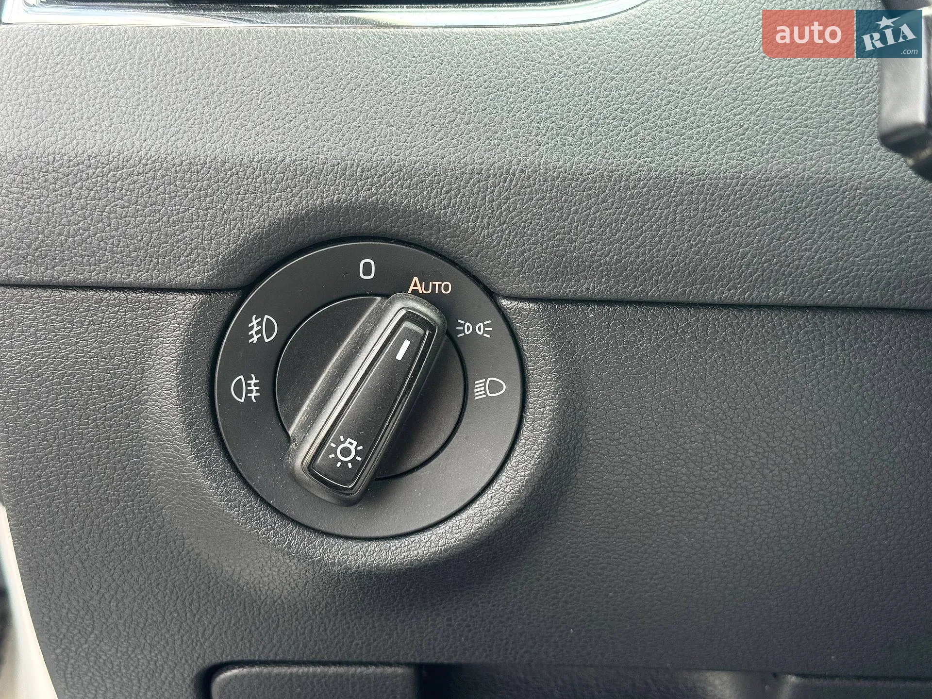2016 Skoda Octavia - мініатюра 17