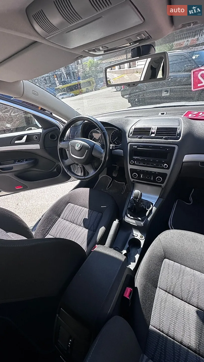 2011 Skoda Octavia - мініатюра 22