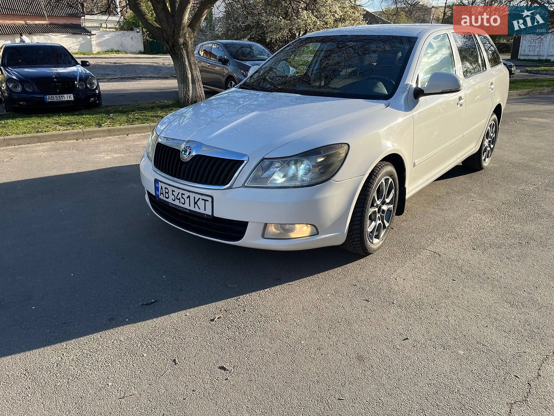 2010 Skoda Octavia - мініатюра 3