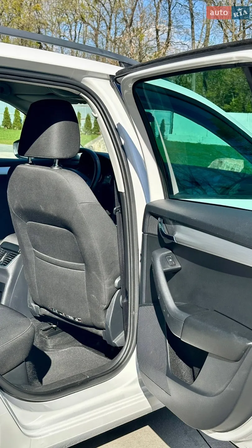 2019 Skoda Octavia - мініатюра 23