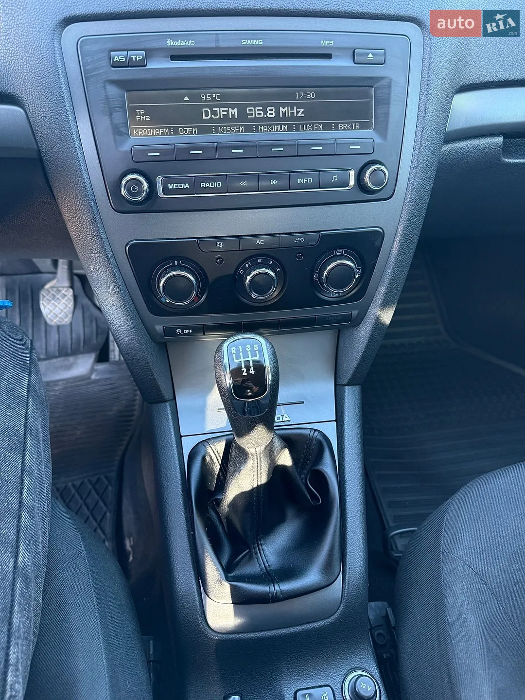 2011 Skoda Octavia - мініатюра 6