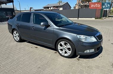 Універсал Skoda Octavia 2010 в Луцьку