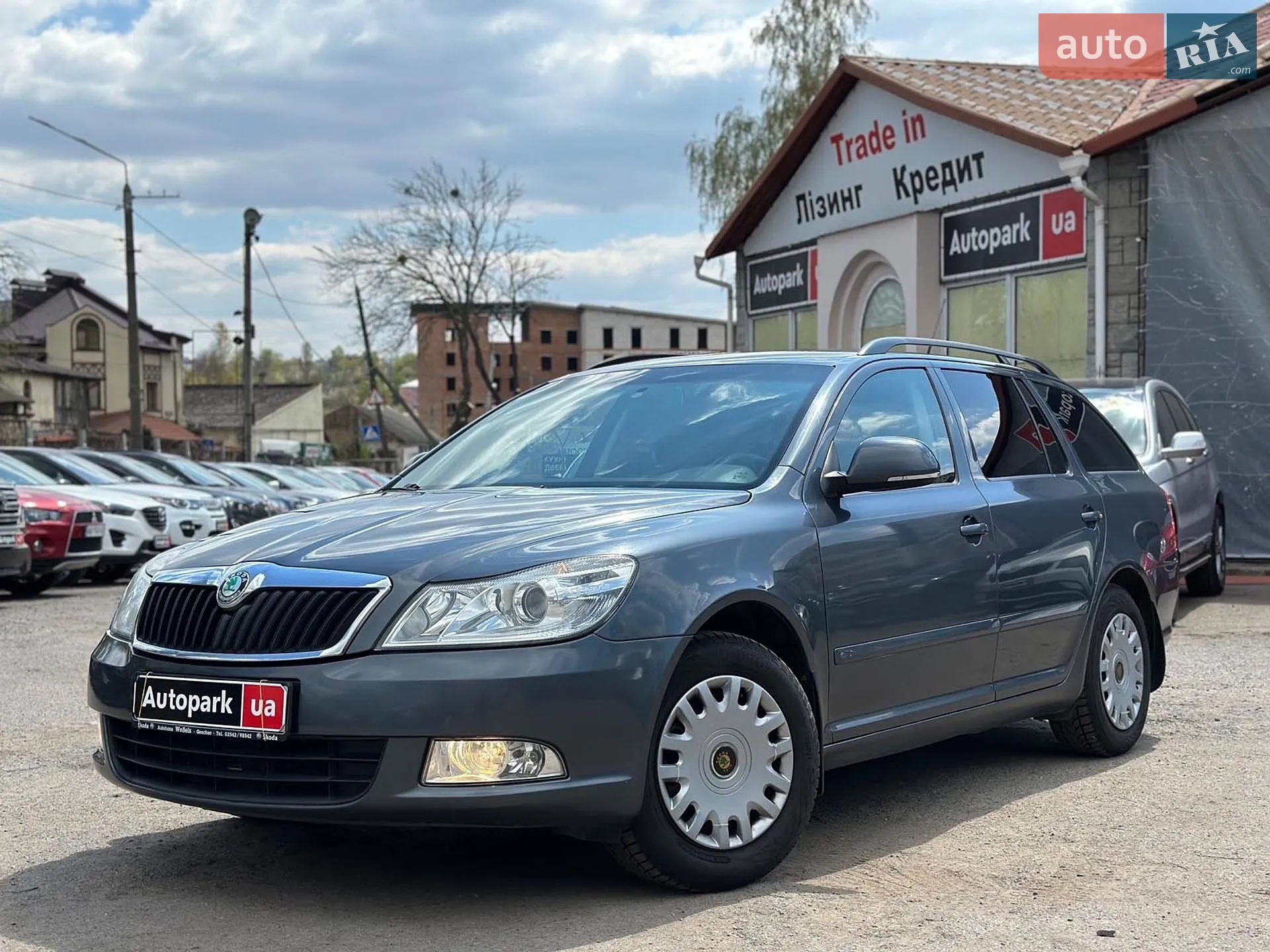 2010 Skoda Octavia - фото 1