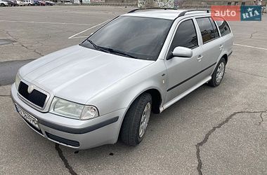 Універсал Skoda Octavia 2001 в Харкові