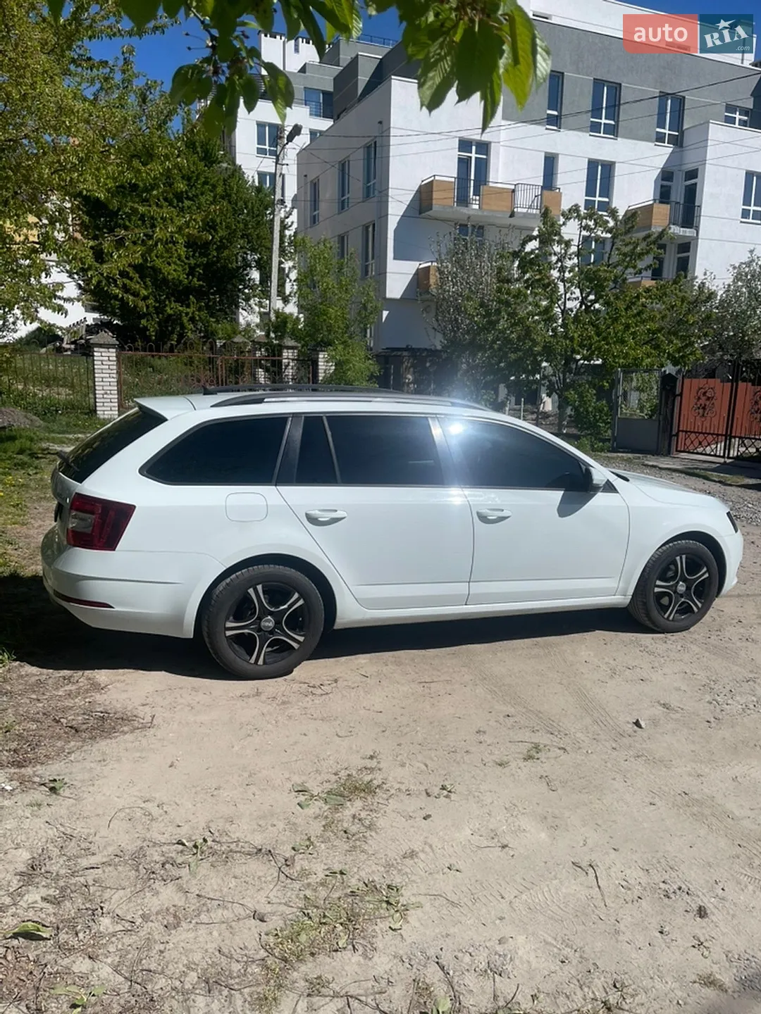 2017 Skoda Octavia - мініатюра 8