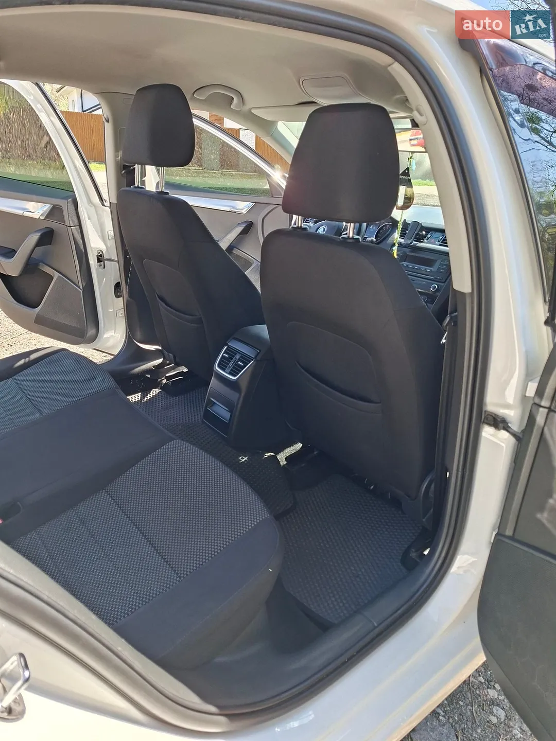 2014 Skoda Octavia - мініатюра 12