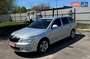 Универсал Skoda Octavia 2012 в Нововолынске